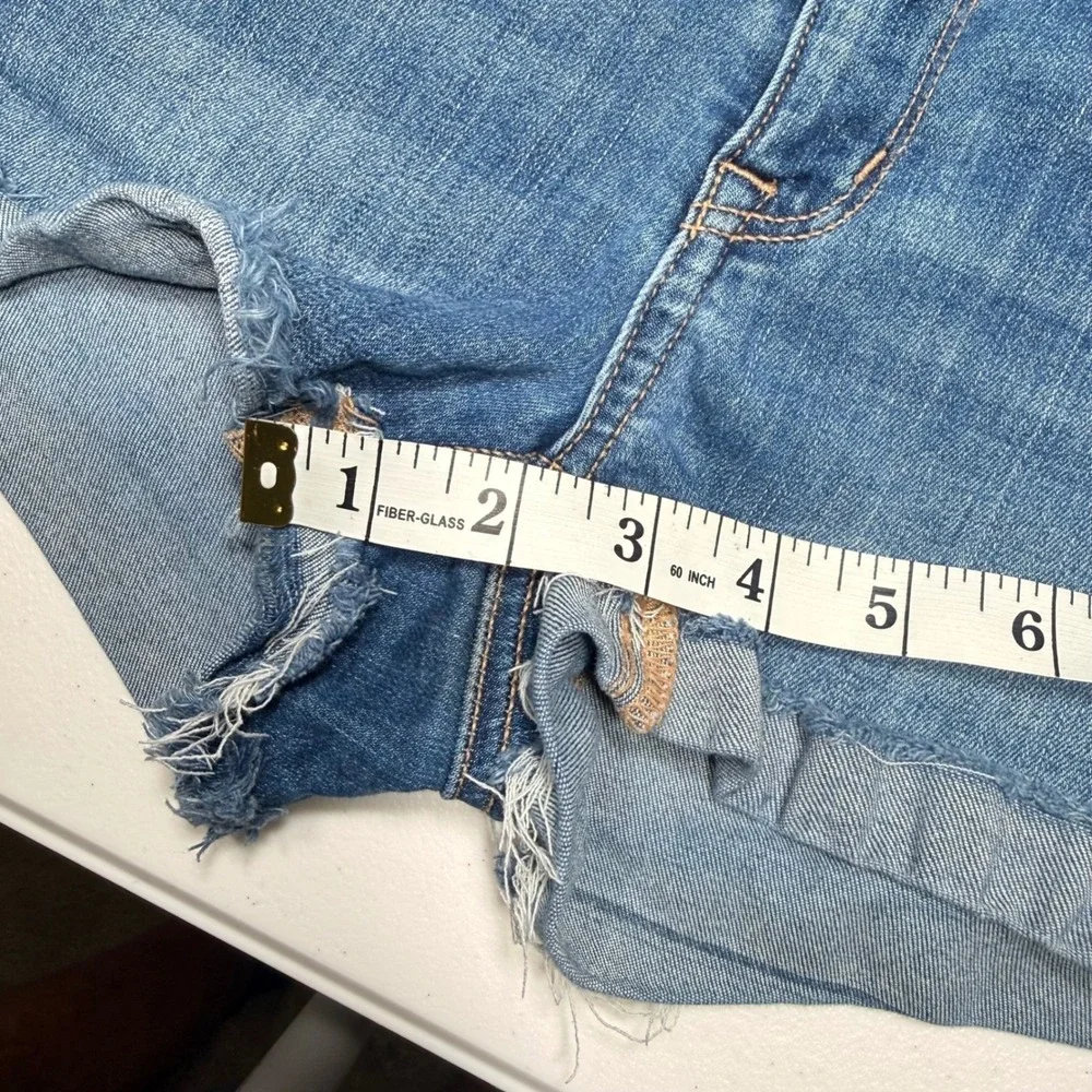 American Eagle High Rise Shortie Denim Shorts Medium Wash Stretch Size 00